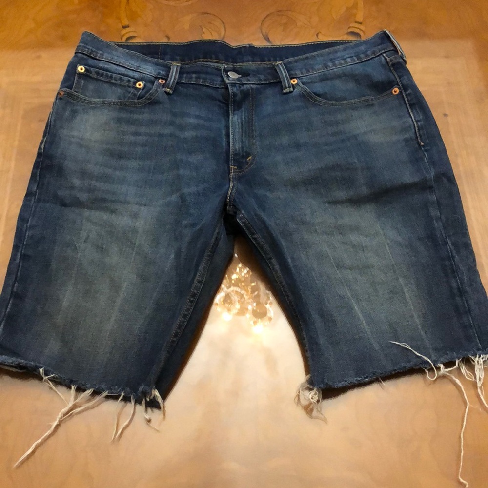 Levi’s denim shorts